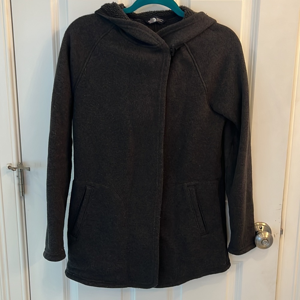 The North Face Women’s sweater jacket with pockets, size Small. Dark Grey